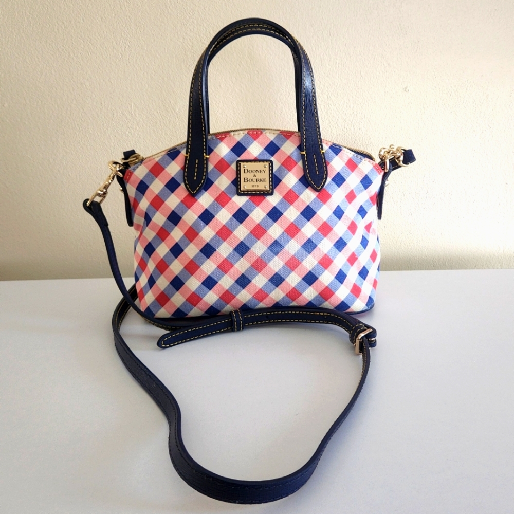 Cute Dooney & Bourke Plaid Small Bag.